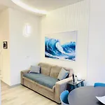 Apartament Wave House Cosy Yet Modern In A Prime Location, Oceanfront, Private Terrace And Air Conditioning