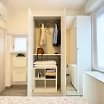 Wave House Cosy Yet Modern In A Prime Location, Oceanfront, Private Terrace And Air Conditioning