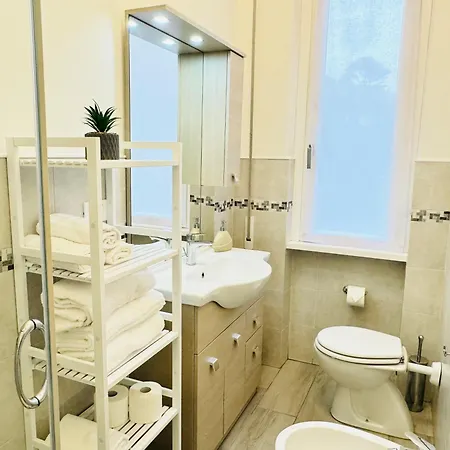Wave House Cosy Yet Modern In A Prime Location, Oceanfront, Private Terrace And Air Conditioning