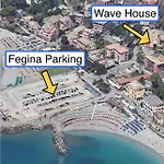 Wave House Cosy Yet Modern In A Prime Location, Oceanfront, Private Terrace And Air Conditioning