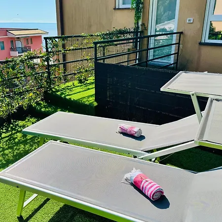 Apartament Wave House - Cozy Oceanfront Gem With Private Terrace And Ac *