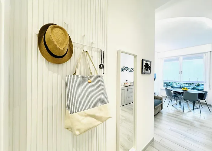 Wave House, 5 Terre *